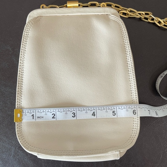 Liz Claiborne ivory cream leather bag with gold chain formal date night office - Picture 4 of 16